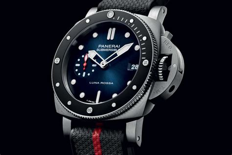 panerai rossa|Submersible Luna Rossa .